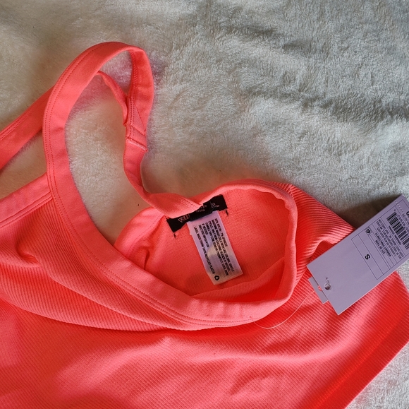 Wild fable, Size S, vibrant pink color - Picture 4 of 4